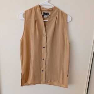 Vintage Forenza Womens Medium 100% Silk Sleeveless Button Down Blouse Tan Preppy